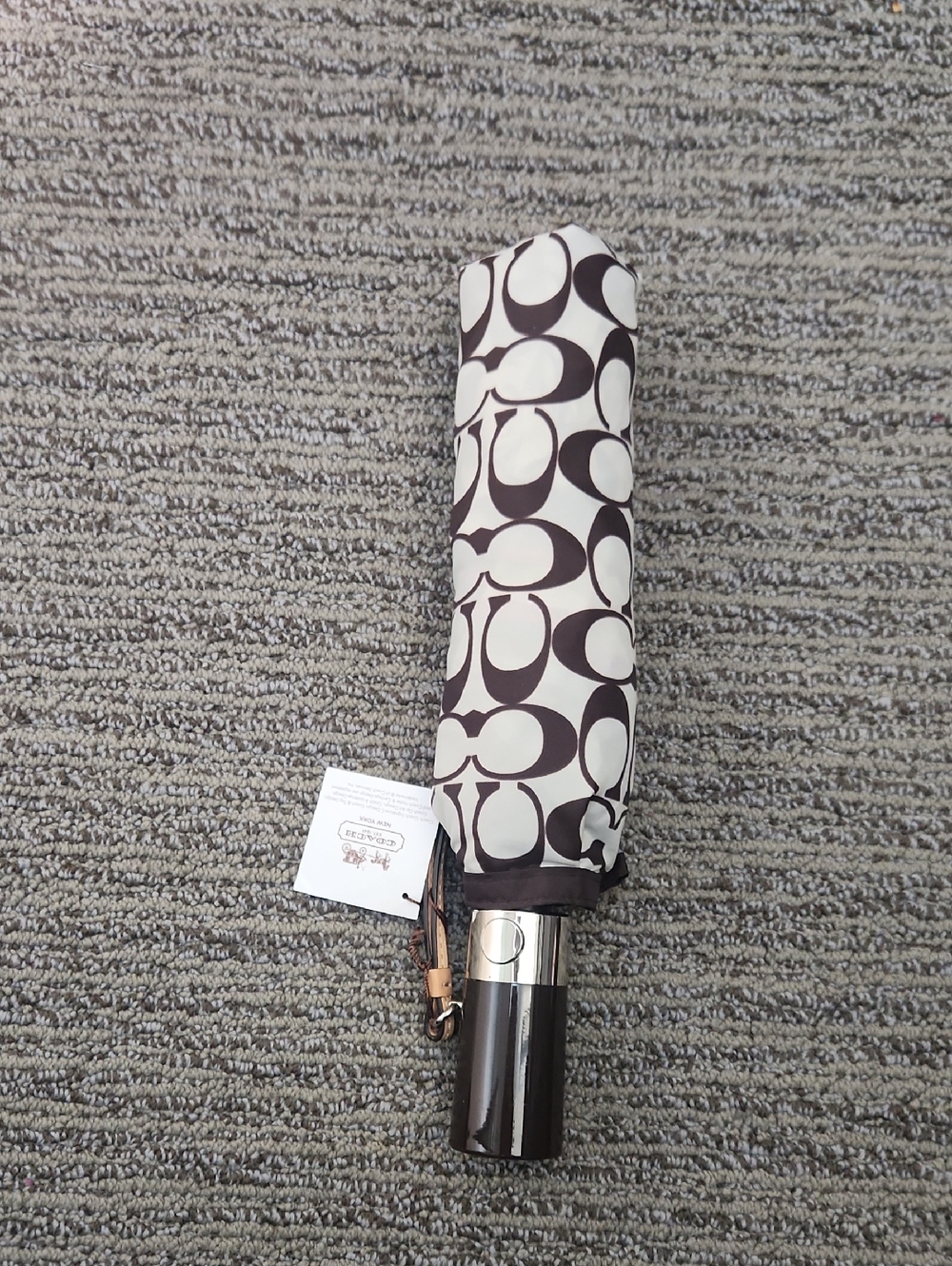 Coach Umbrella - Picture 3 of 16